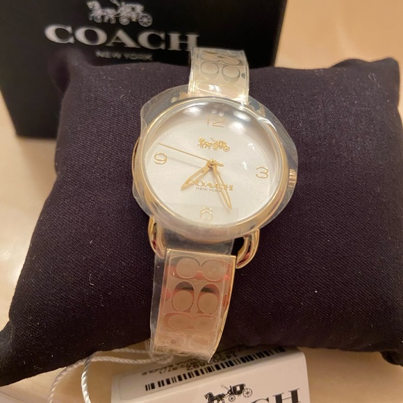 Coach watch - Picture 4 of 11